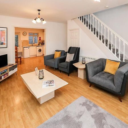 Two Bedroom Townhouse In The Heart Of Dungarvan Dungarvan  Dış mekan fotoğraf